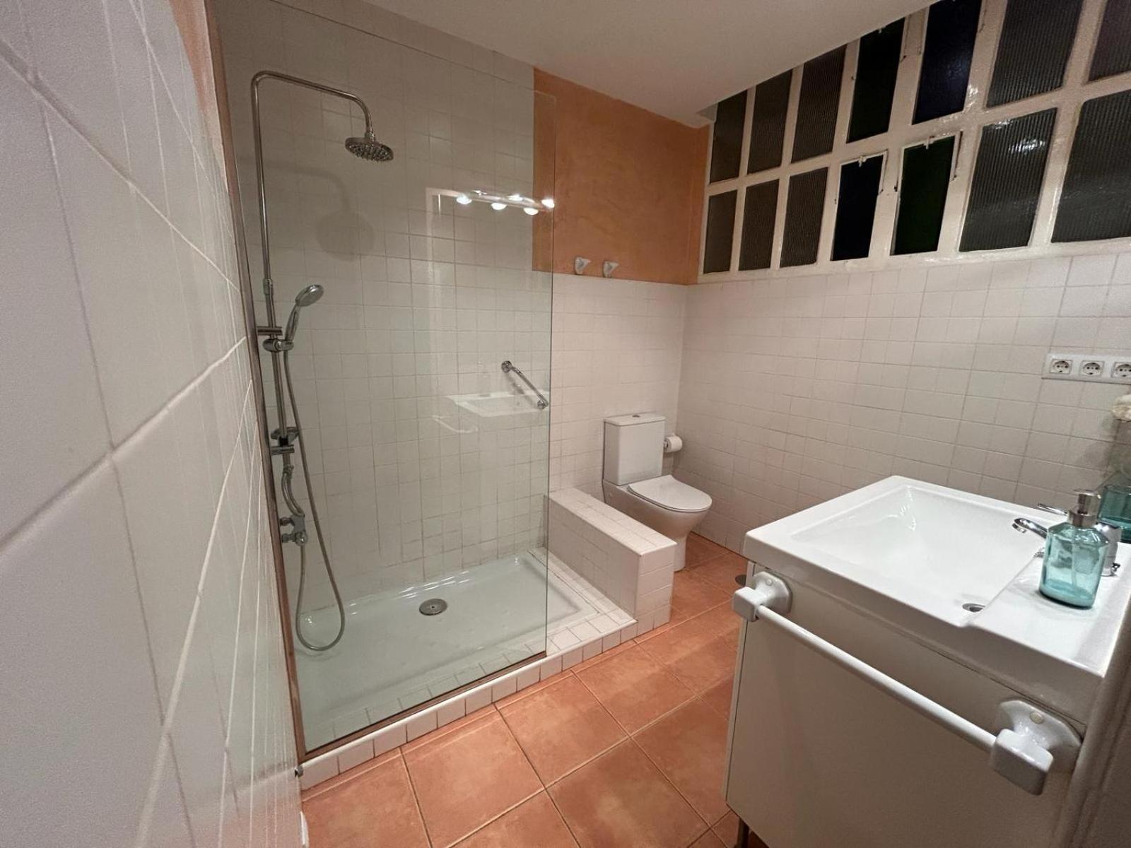 2 Bedroom Apartment By Guadalquivir River Séville Extérieur photo